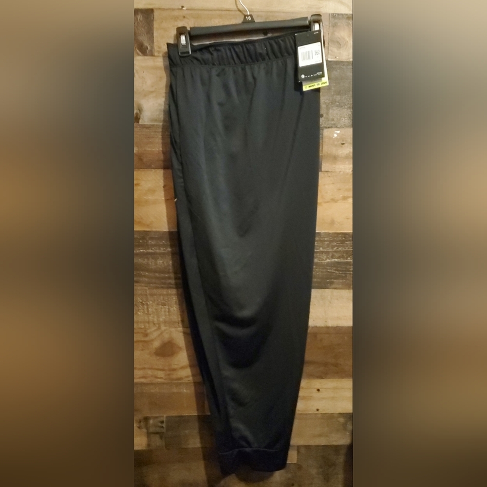 NEW! Women’s Plus Black Nike Dri-Fit Cropped Training Joggers Pockets | Sz. 2X